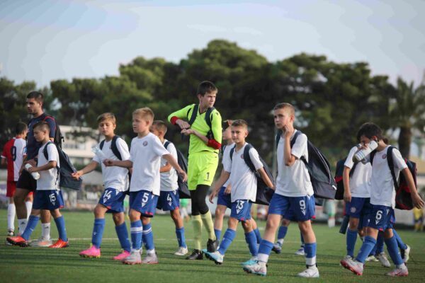 AB8Q5550_11zon-scaled