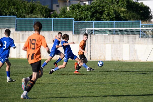 untitled-15-of-27-1-scaled