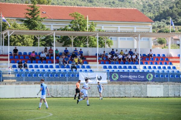 untitled-16-of-27-2-scaled