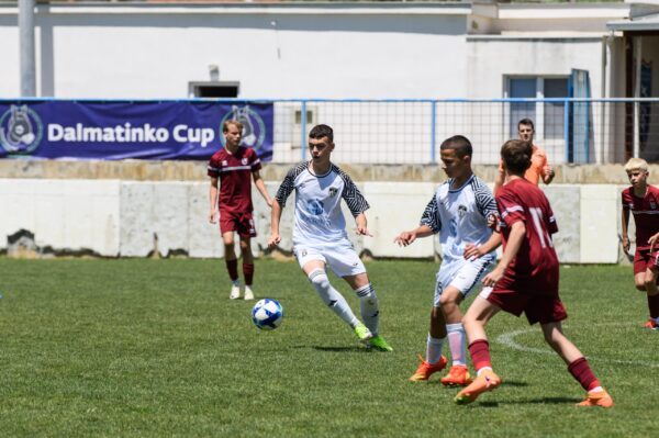 untitled-6-of-28-scaled